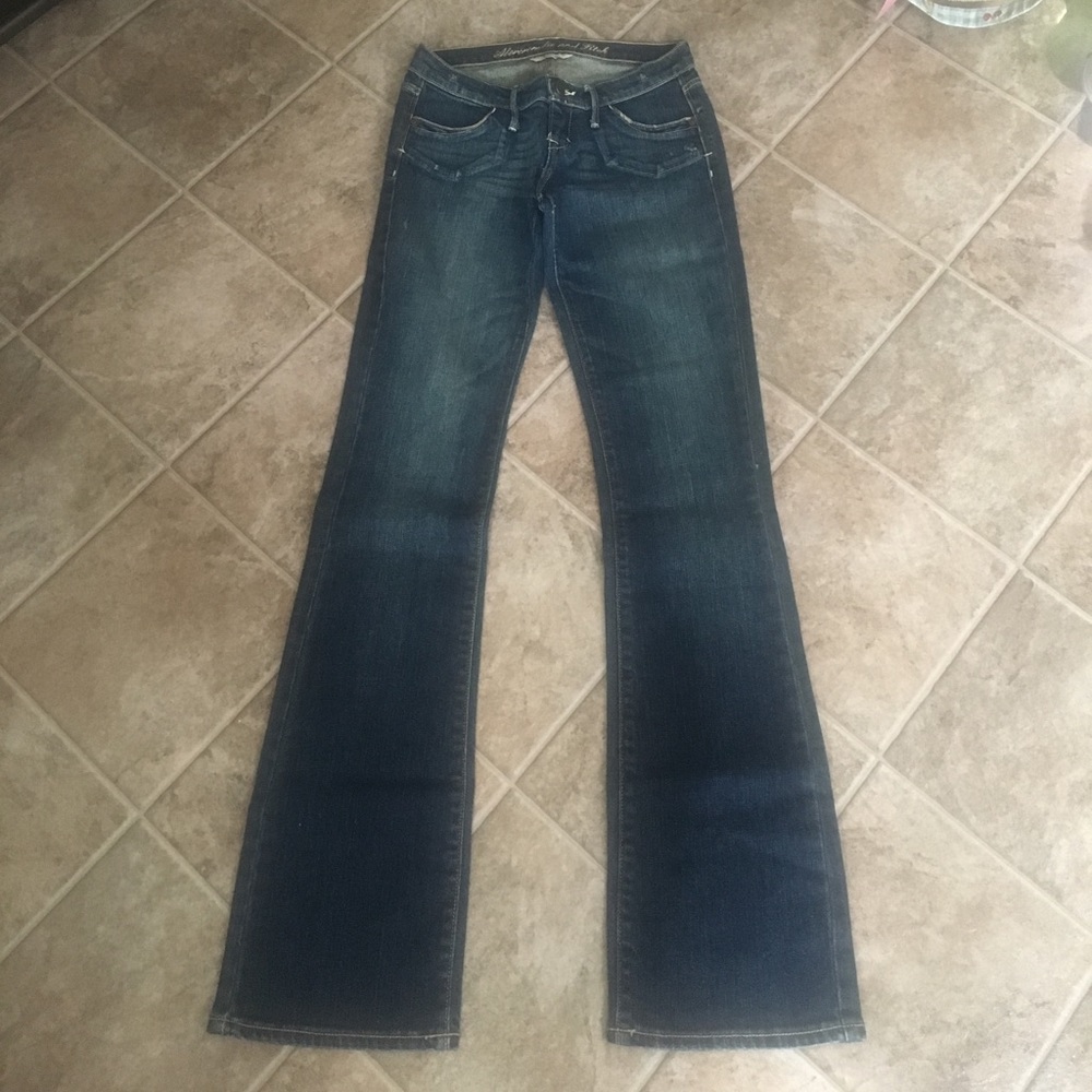 Dark wash Abercrombie stretch jeans