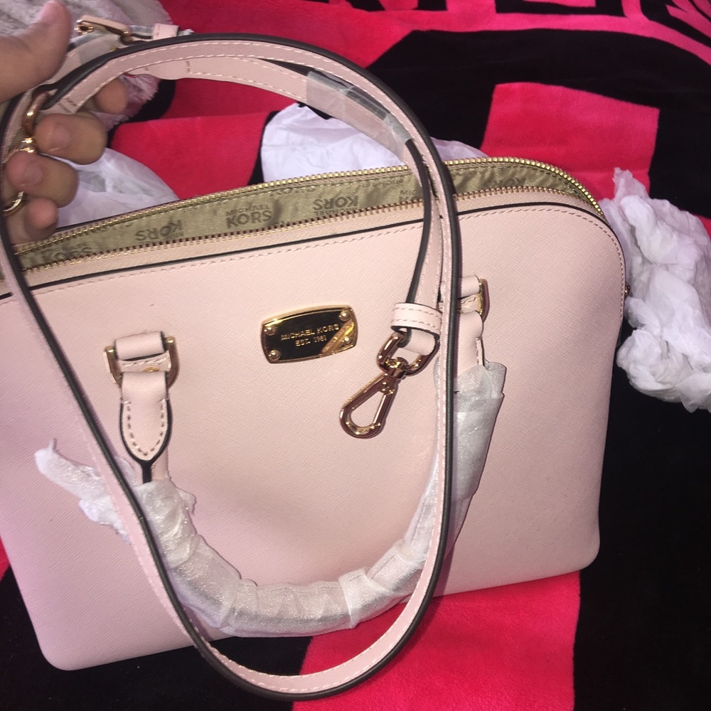 Michael kors handbag size large BRAND NEW