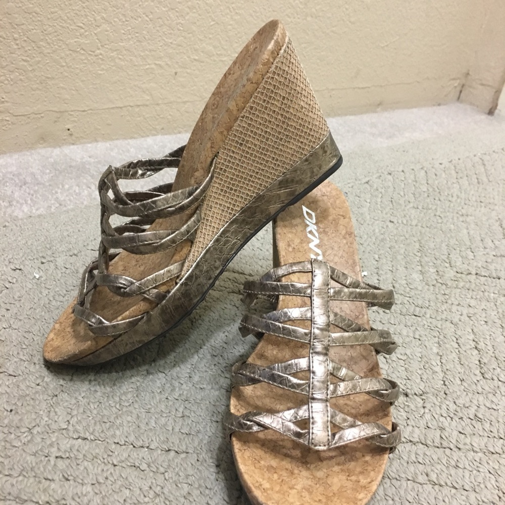 Wedge sandals