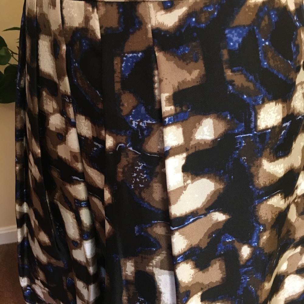 Dana Buchman Silk Skirt - Picture 3 of 7