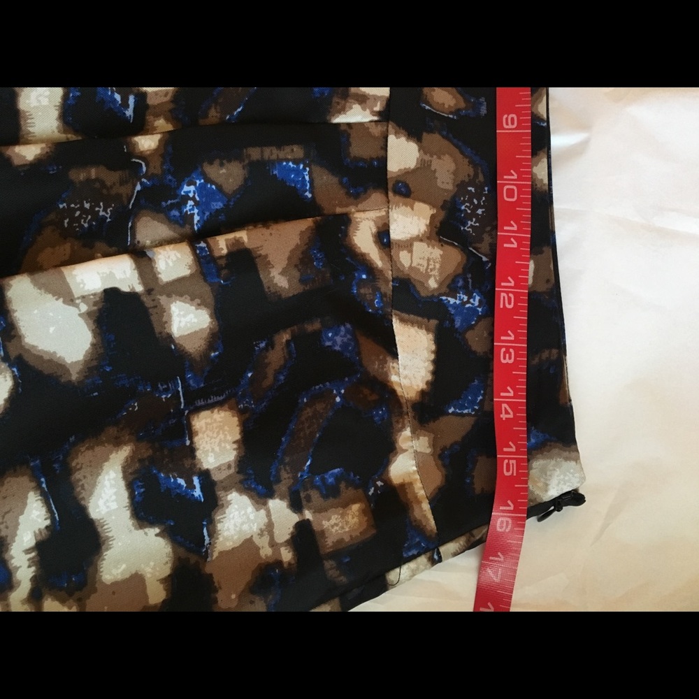 Dana Buchman Silk Skirt - Picture 6 of 7