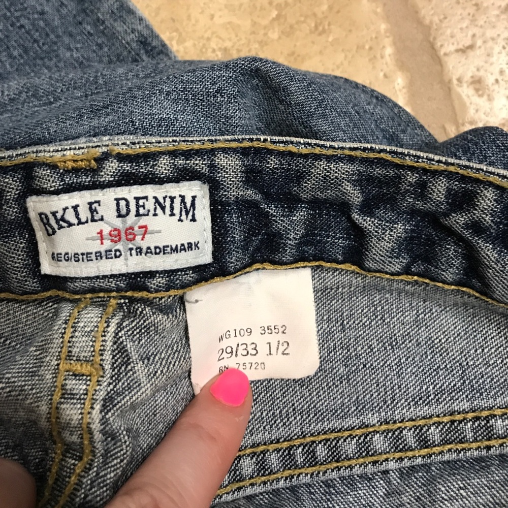 Buckle Jeans - Picture 4 of 4