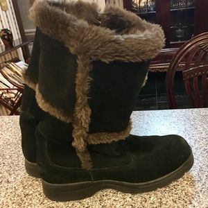 TOTES BOOTS women's size 7 Black with brown fur