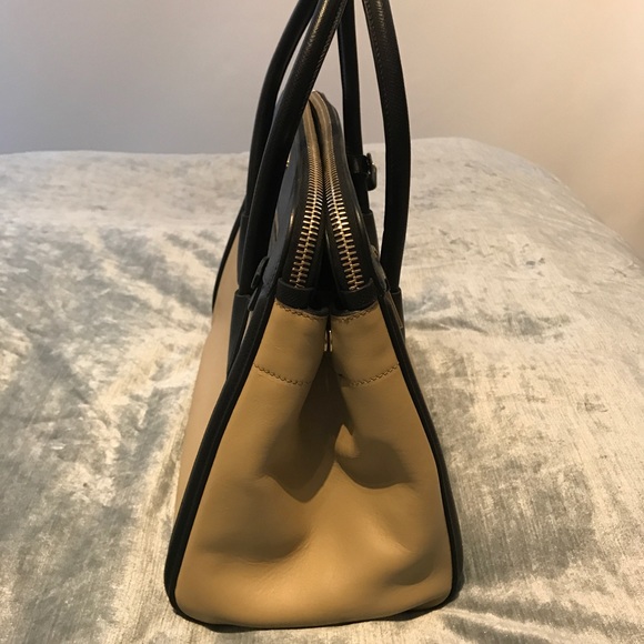Prada Saffiano Medium Leather Tote - Picture 2 of 4