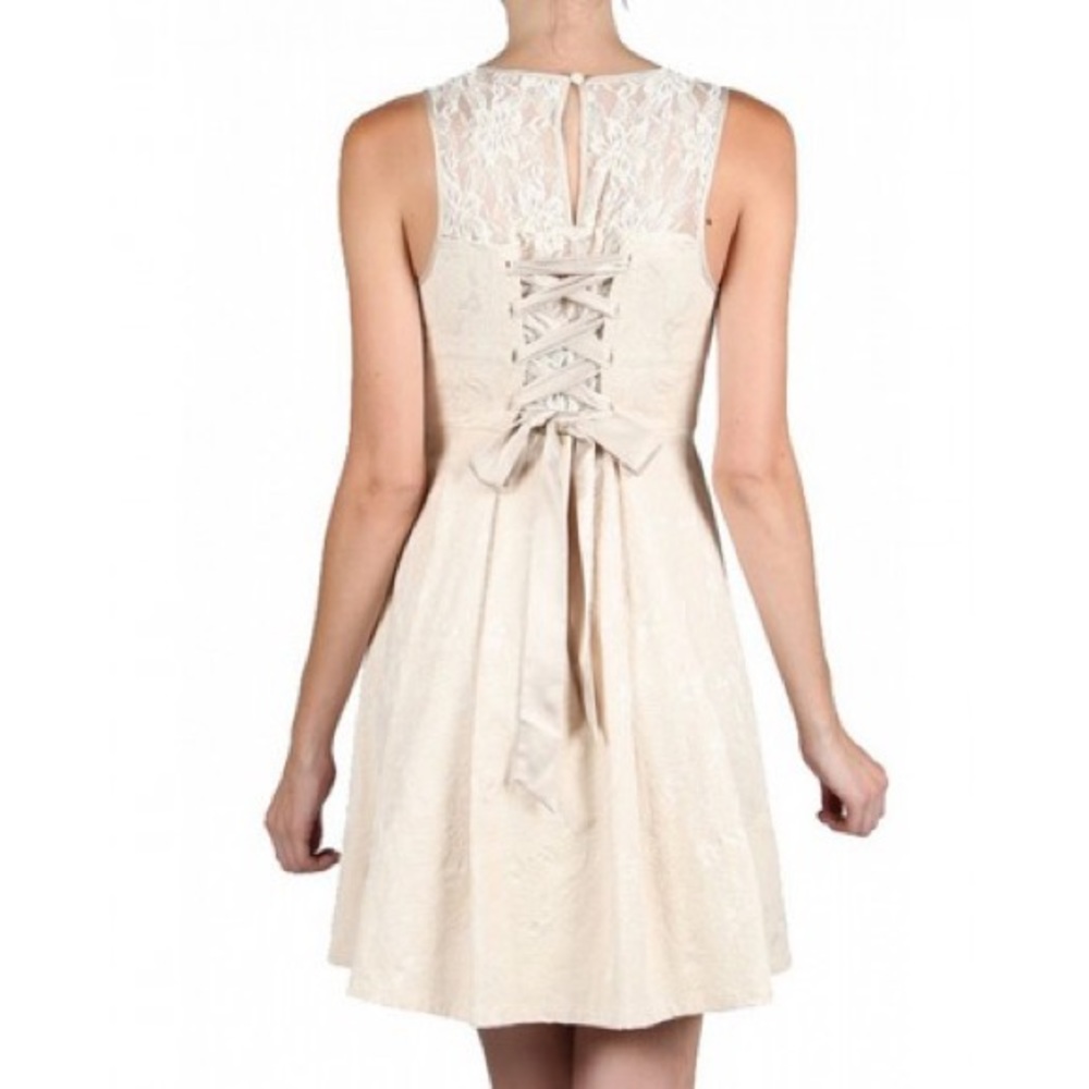 RYU - Back lace Dress