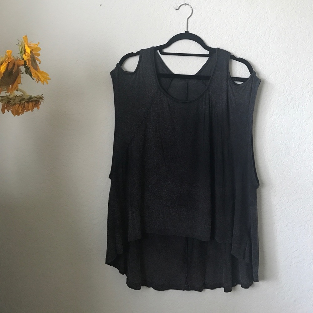 Classic brandy peep-shoulder tee