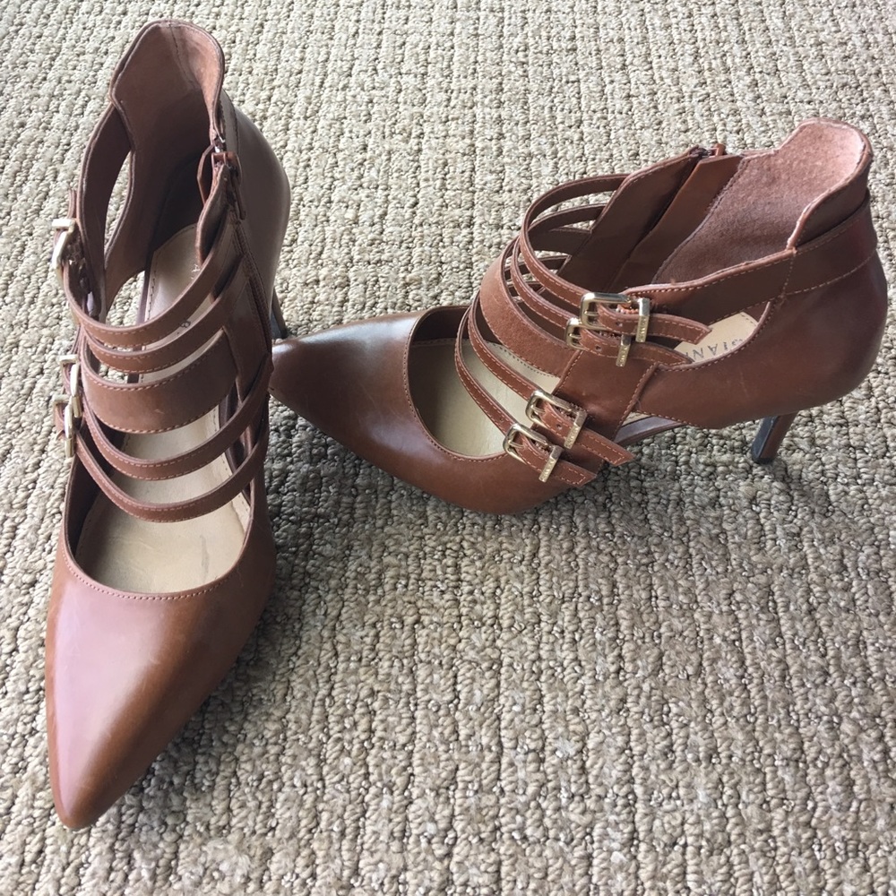 Gianni Bini Brown Leather Heels