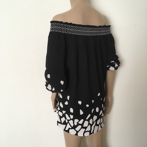 Antialia Femme B/W Off-Shoulder Top - Picture 4 of 8