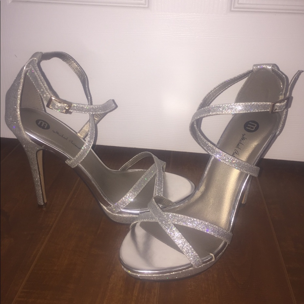 Michael Antonio Sparkle covered high heels!