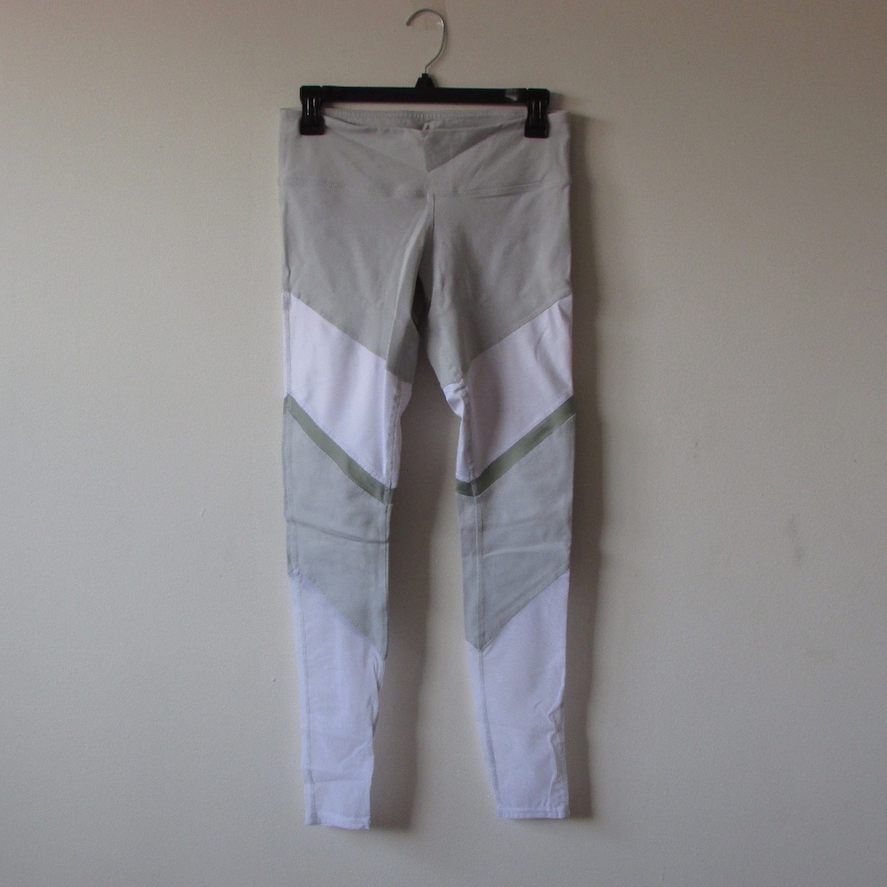 ALO YOGA Sheila Legging - Regular Waist