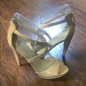 Nine West heel