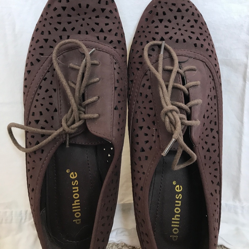 Brown knock off oxfords
