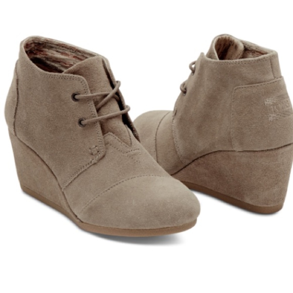 NWOT -Toms Taupe Suede Desert Wedges