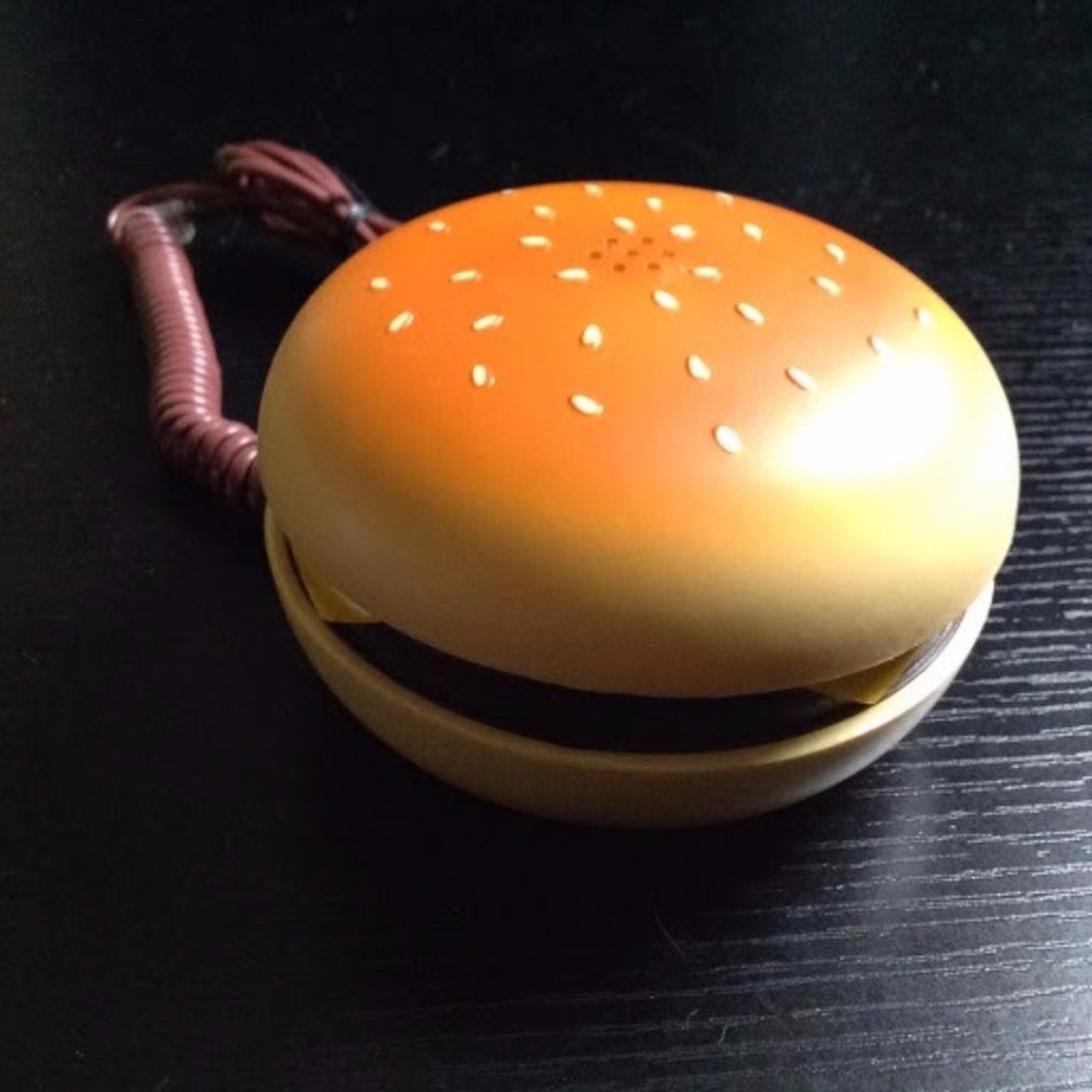 Juno Hot Topic Hamburger Phone NWT BNIB