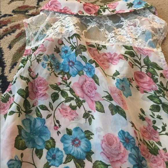 Sheer large papaya crop - Picture 2 of 2