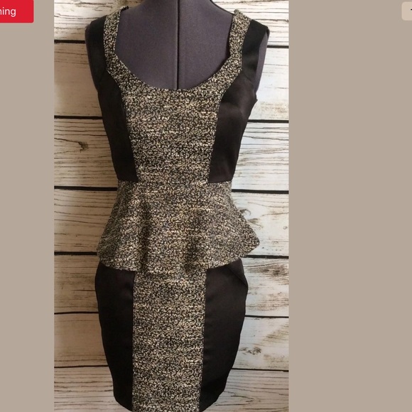 XOXO Dresses & Skirts - Xoxo peplum dress 1 2 xs black gold cocktail party