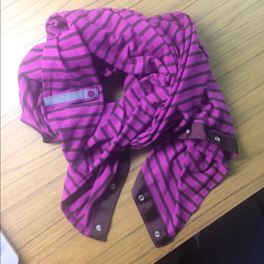 Lululemon Vinyasa Scarf
