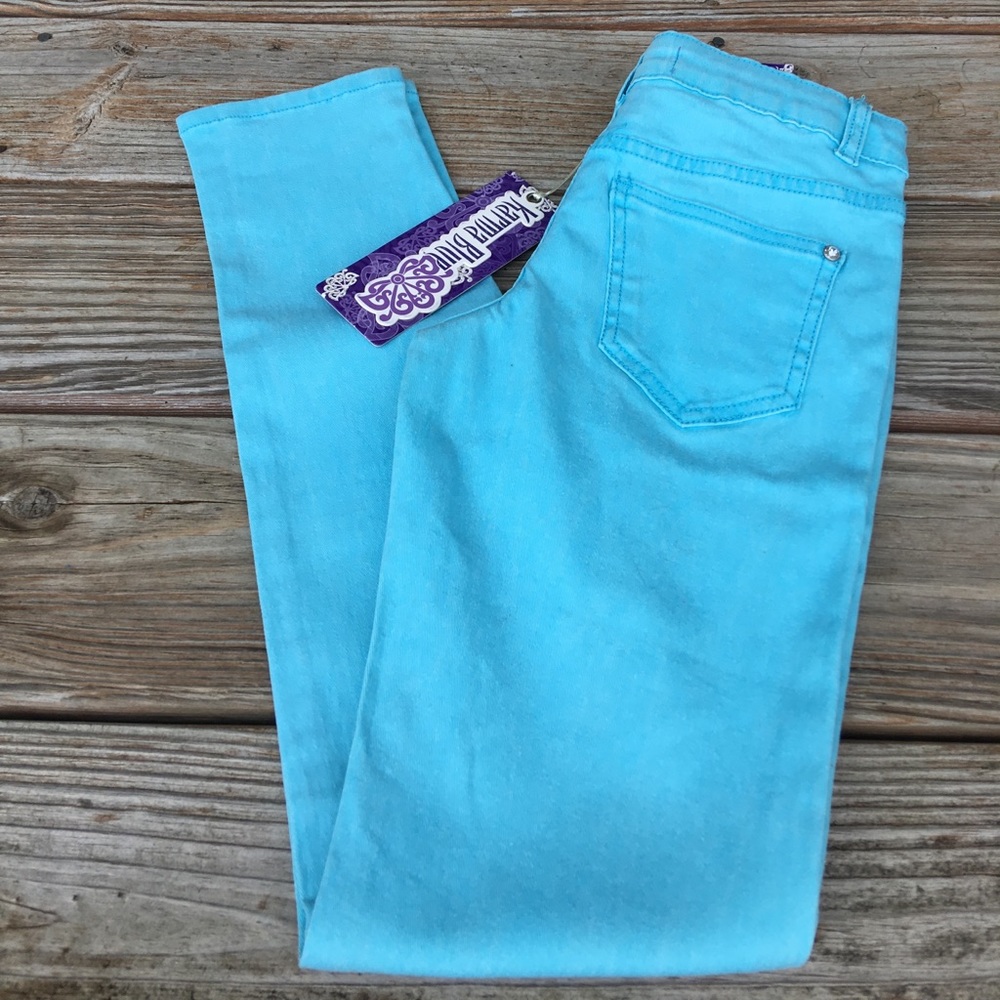 NWT Girls Blue Stretchy Jeans