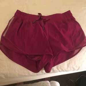 Lululemon Hottie Hot 2.5 in Short