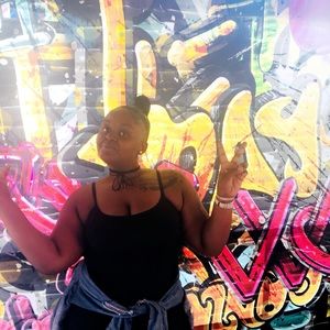 Meet your Posher, Alexis