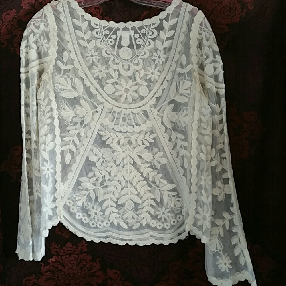 Boho Sheer floral lace top - Picture 4 of 4