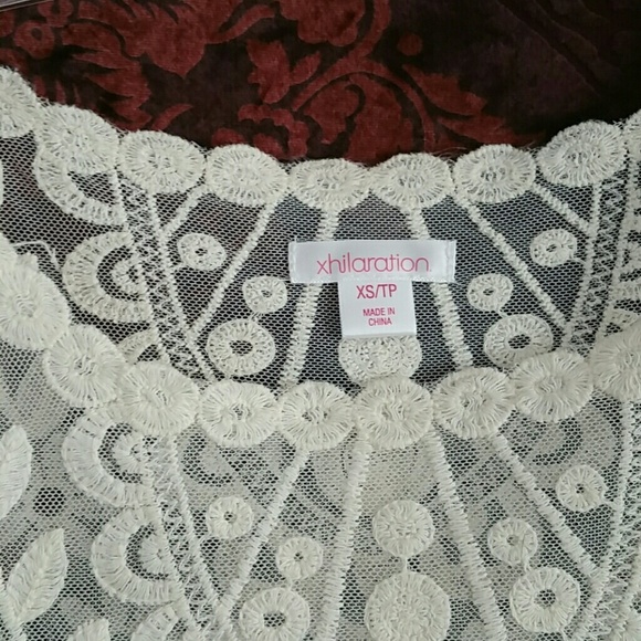 Boho Sheer floral lace top - Picture 2 of 4