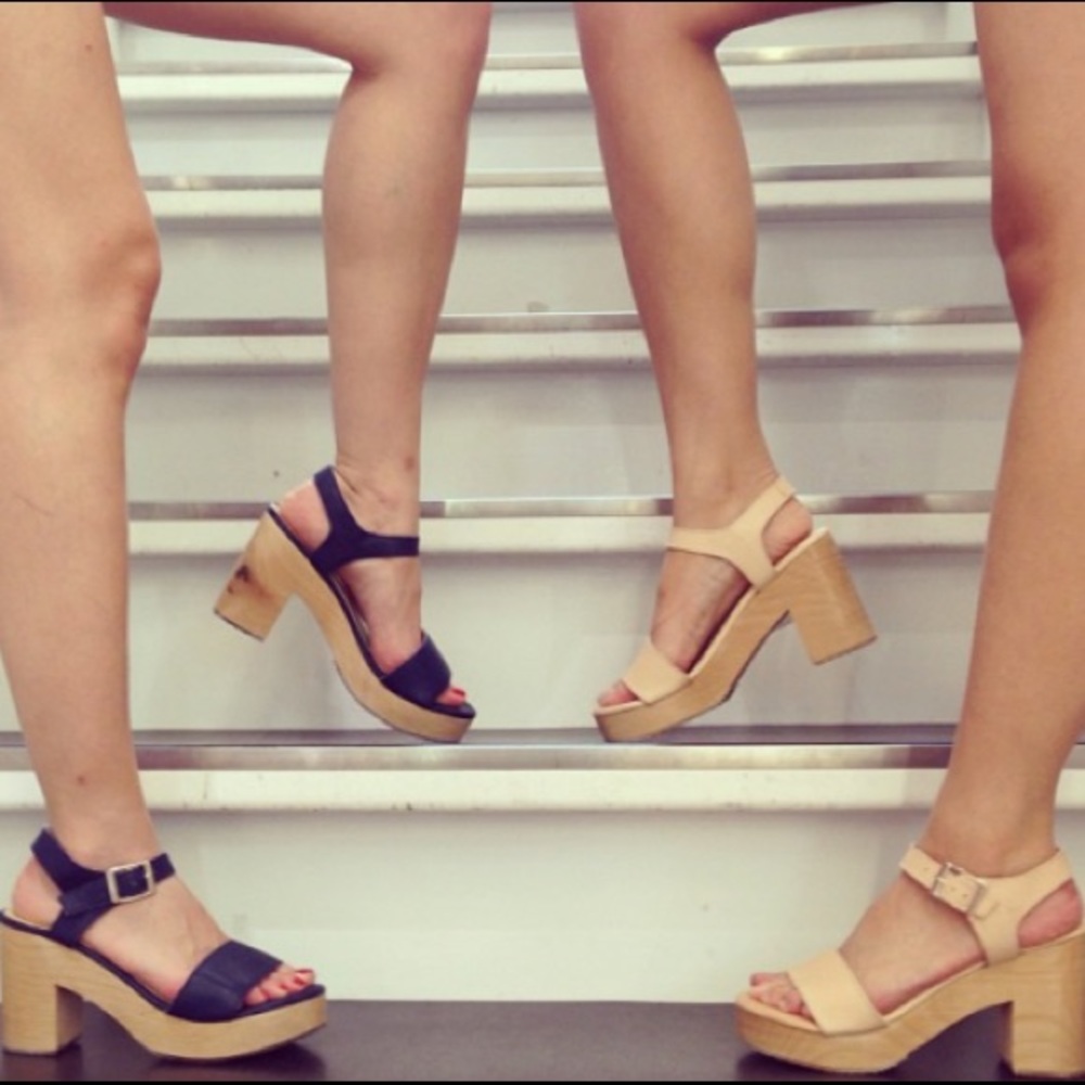 ISO! AA Wooden Heel Sandal NUDE