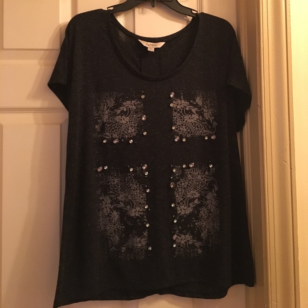 Decree Brand Top