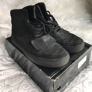 Creative Recreation Cesario X