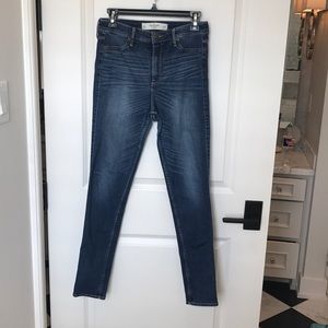 Abercrombie & Fitch High-Rise, Super Skinny Jeans