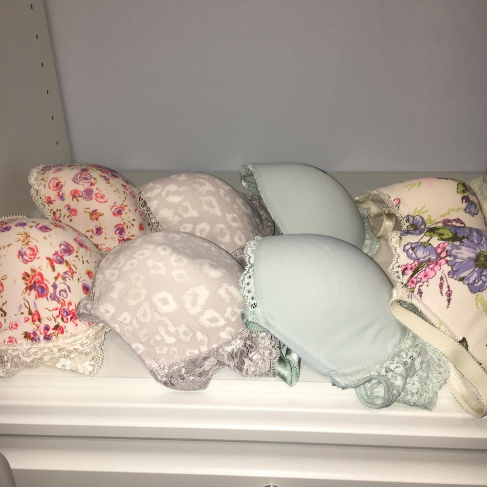 Like brand new! VS Dream Angels Demi Bra bundle!