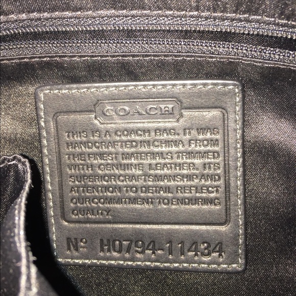 Authentic Coach Purse - Picture 4 of 7