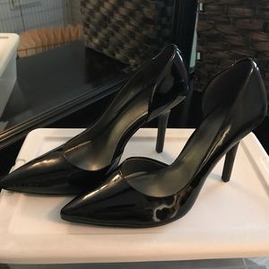 NWT BCBG Heels