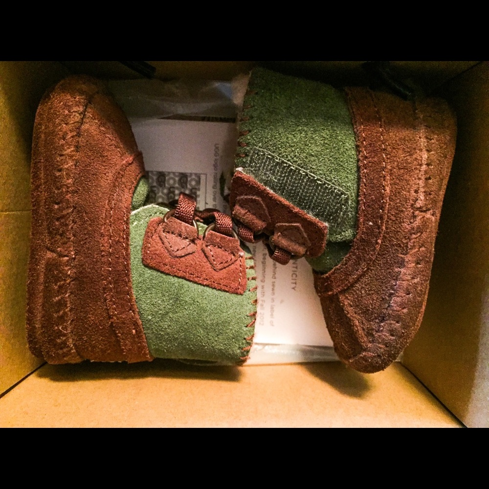 Baby UGGS!