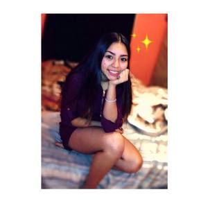 Meet your Posher, Yaretzy