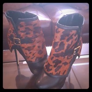 Booties Chandra by Baker