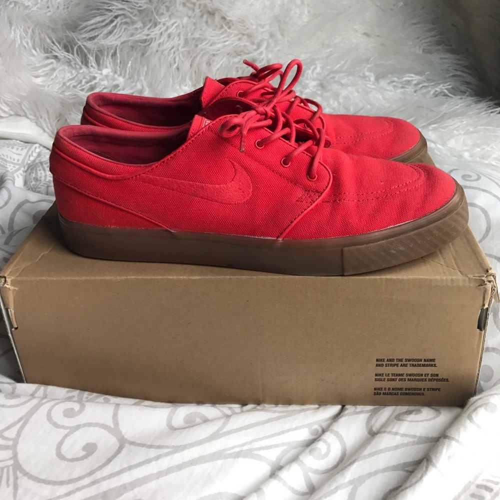 Nike Zoom Stefan Janoski (hyper red w/ gum sole)