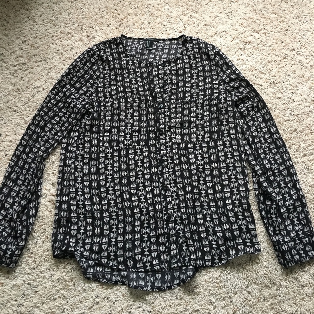 Collar-less button down Blouse