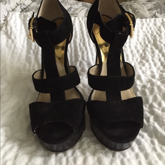 MK Suede Platforms - Picture 3 of 8