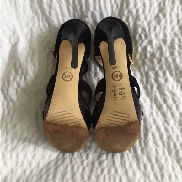 MK Suede Platforms - Picture 4 of 8