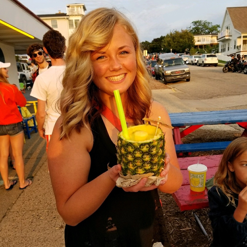 Meet your Posher, Brittany