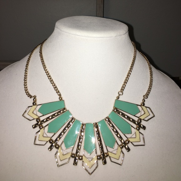 Jewelry - Fashion Statement Necklace