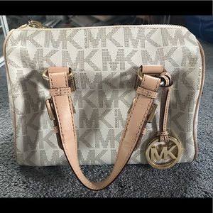 *Authentic* Michael Kors Grayson Satchel
