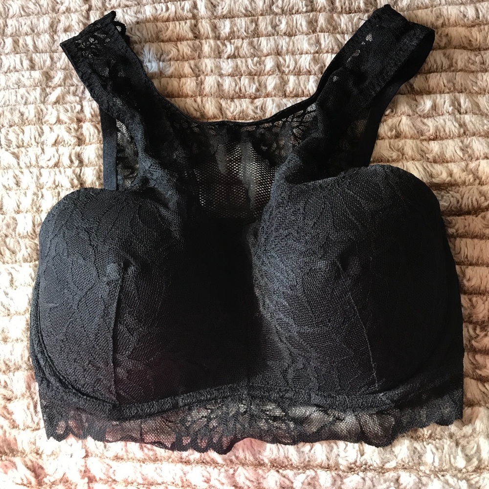 Victoria's Secret black lace bralette size: S-DD