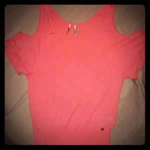 GUESS cold shoulder top, size small NWOT