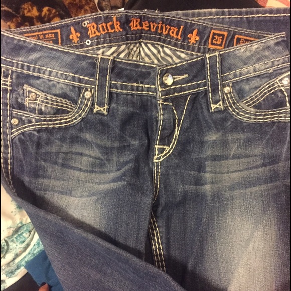 Rock Revival Jeans - Picture 2 of 5