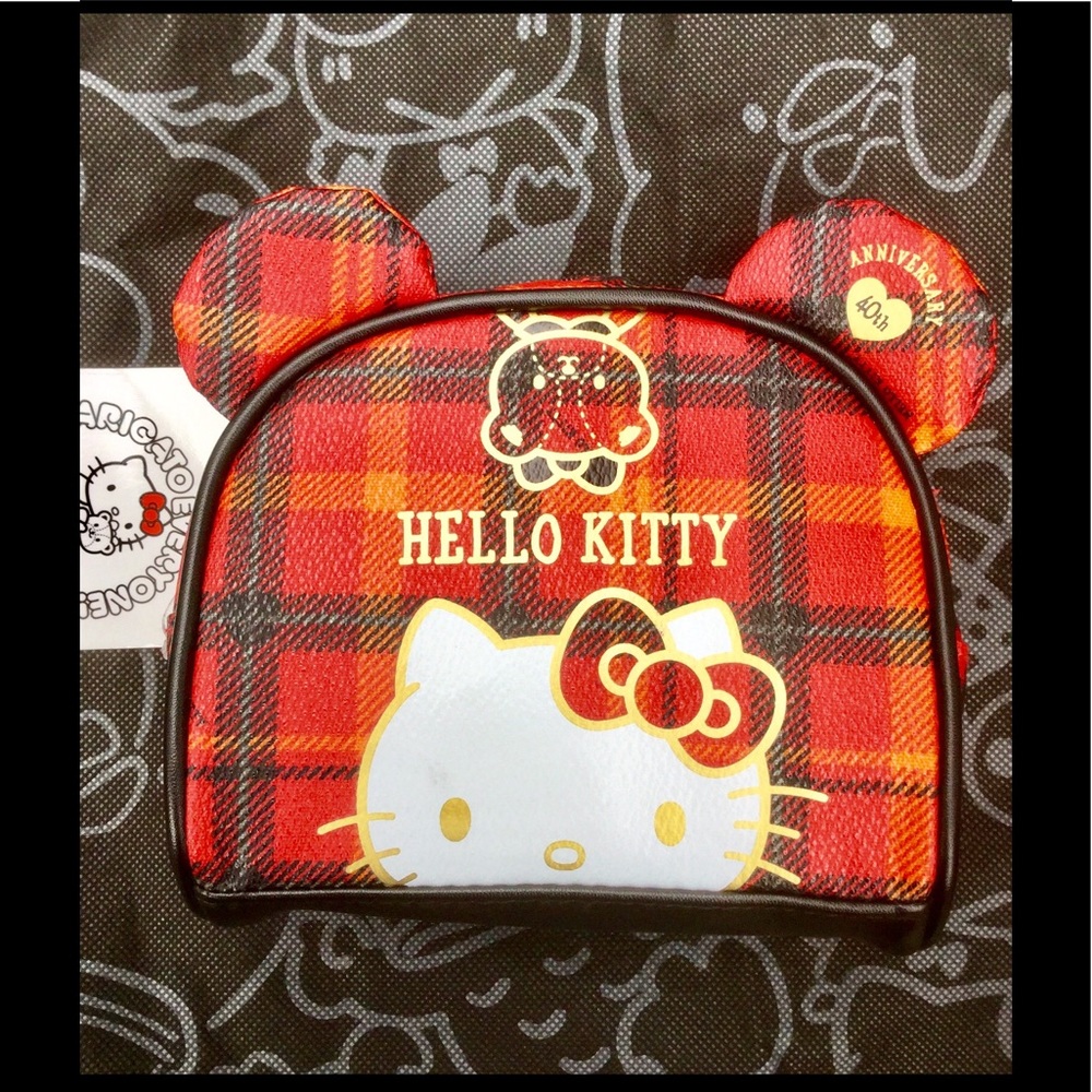 Hello Kitty Makeup Bag Bonus Plushy - Picture 4 of 8