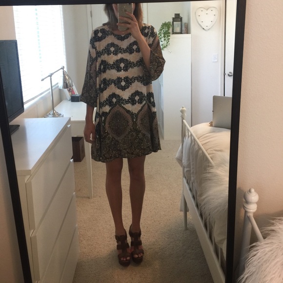 Abstract printed shift dress - Picture 2 of 5