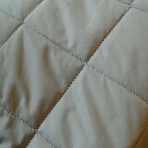 Vest - Picture 3 of 3