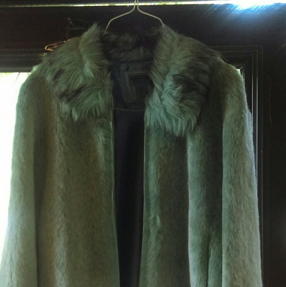 COAT